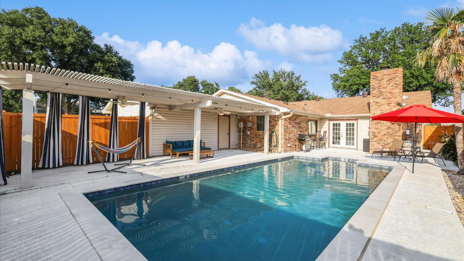 Spectacular 4Br 2,5Ba Holiday Home With Pool And Grill 캐럴턴 외부 사진