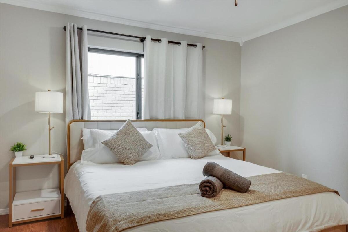 Spectacular 4Br 2,5Ba Holiday Home With Pool And Grill 캐럴턴 외부 사진